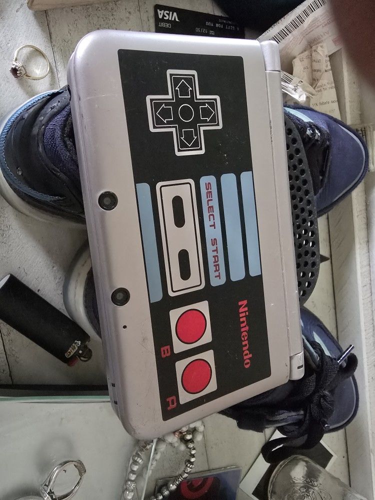 2010 Original Nintendo 3DS XL