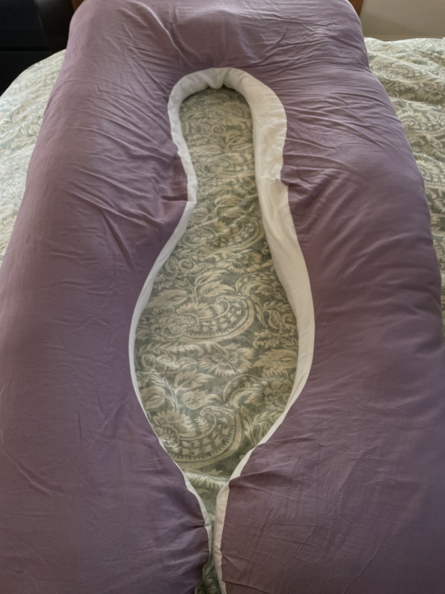 Queen Rose Pregnancy Pillow