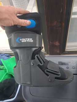 New United ortho walking boot  size small