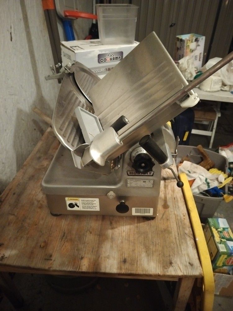 Hobart 1712E Automatic Commercial Deli Meat Cheese Slicer
