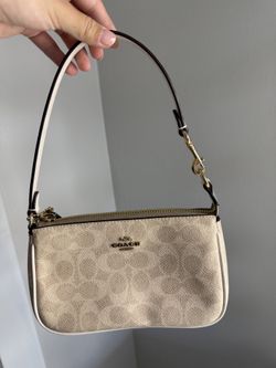 Coach nolita 19