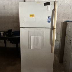 Refrigerator For sale