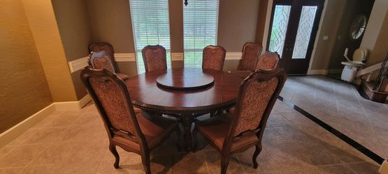 Dining Table with 8 Chairs