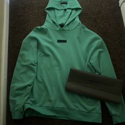 Essential Hoodie ‘Mint Leaf’