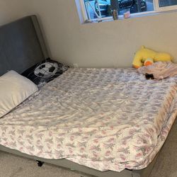 Twin Bed Frame With Matress 