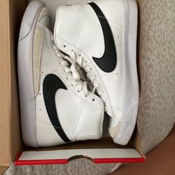Nike Mid Blazer 77