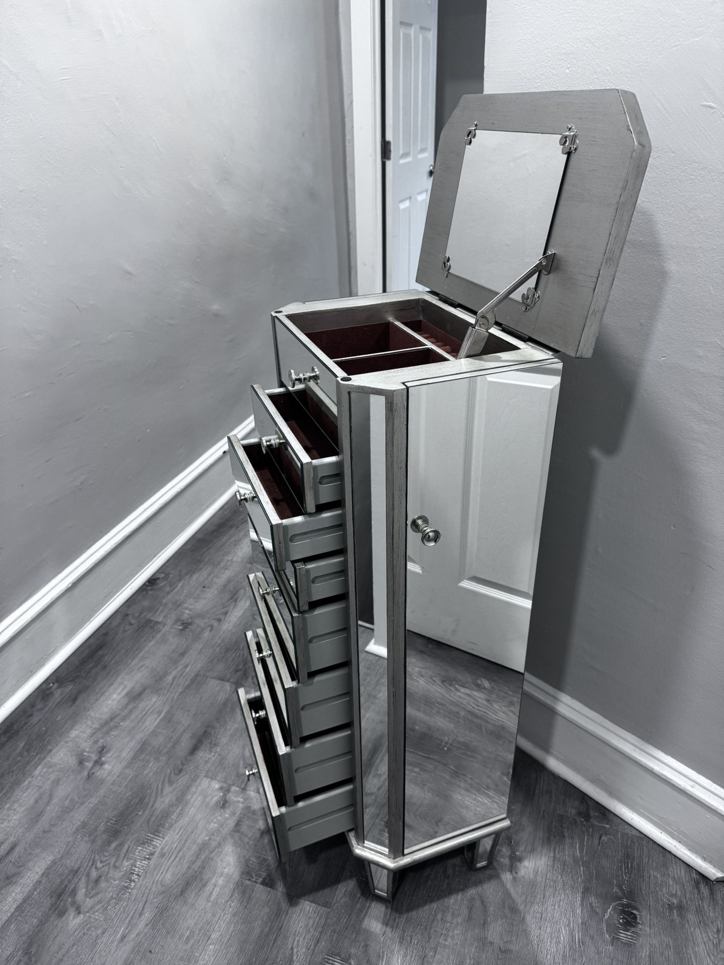 Mirror Armoire (NE Frankford)