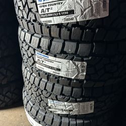 35x12.50x17 Toyo At3 10ply