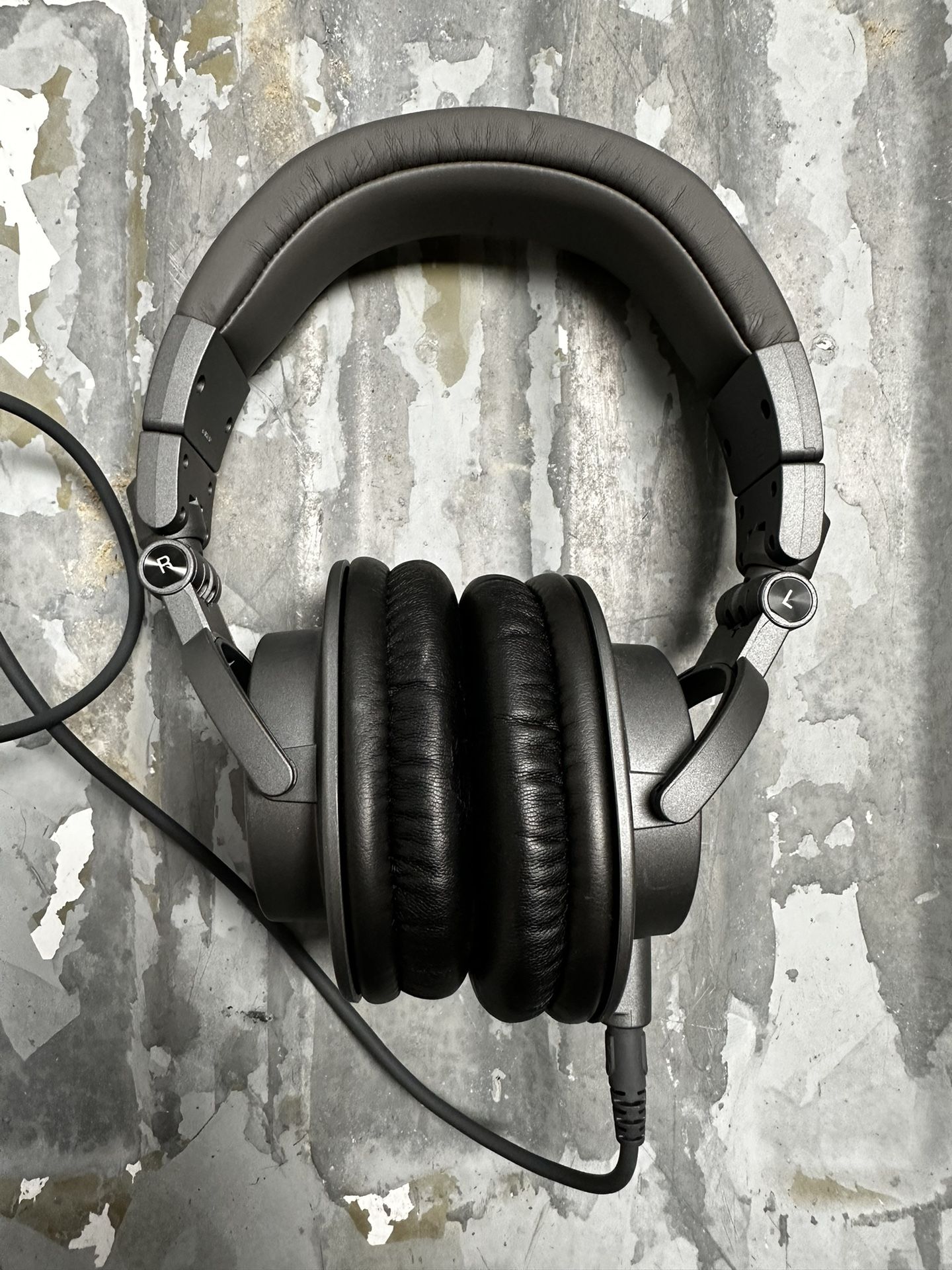 Studio Headphones - Audio Technica ATH M50X