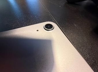 M2 iPad Air 13" + Apple Pencil Pro+ Folio Case BUNDLE - $500 NEED GONE TODAY