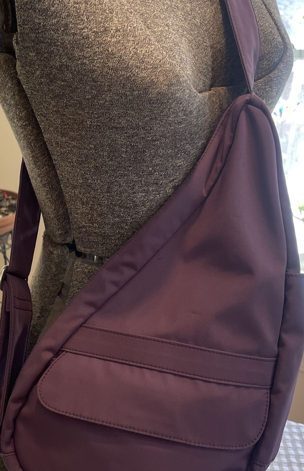 AmeriBag Classic Microfiber Healthy Back Bag Medium