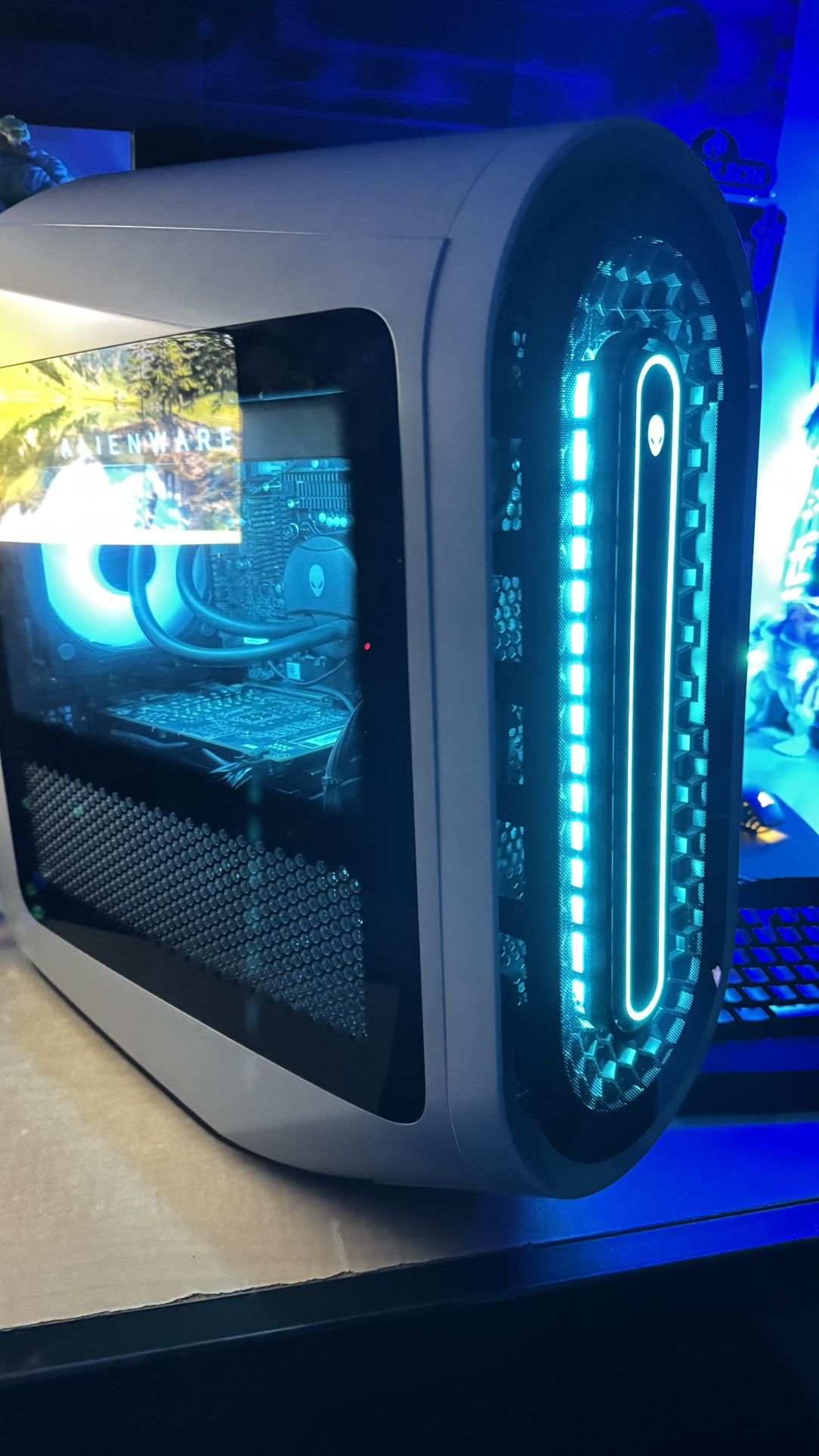 Alienware Aurora R15 Gaming Computer 