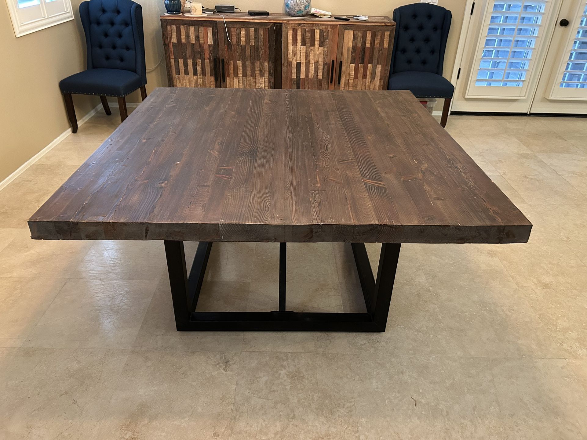 Dining Table. Kitchen Table