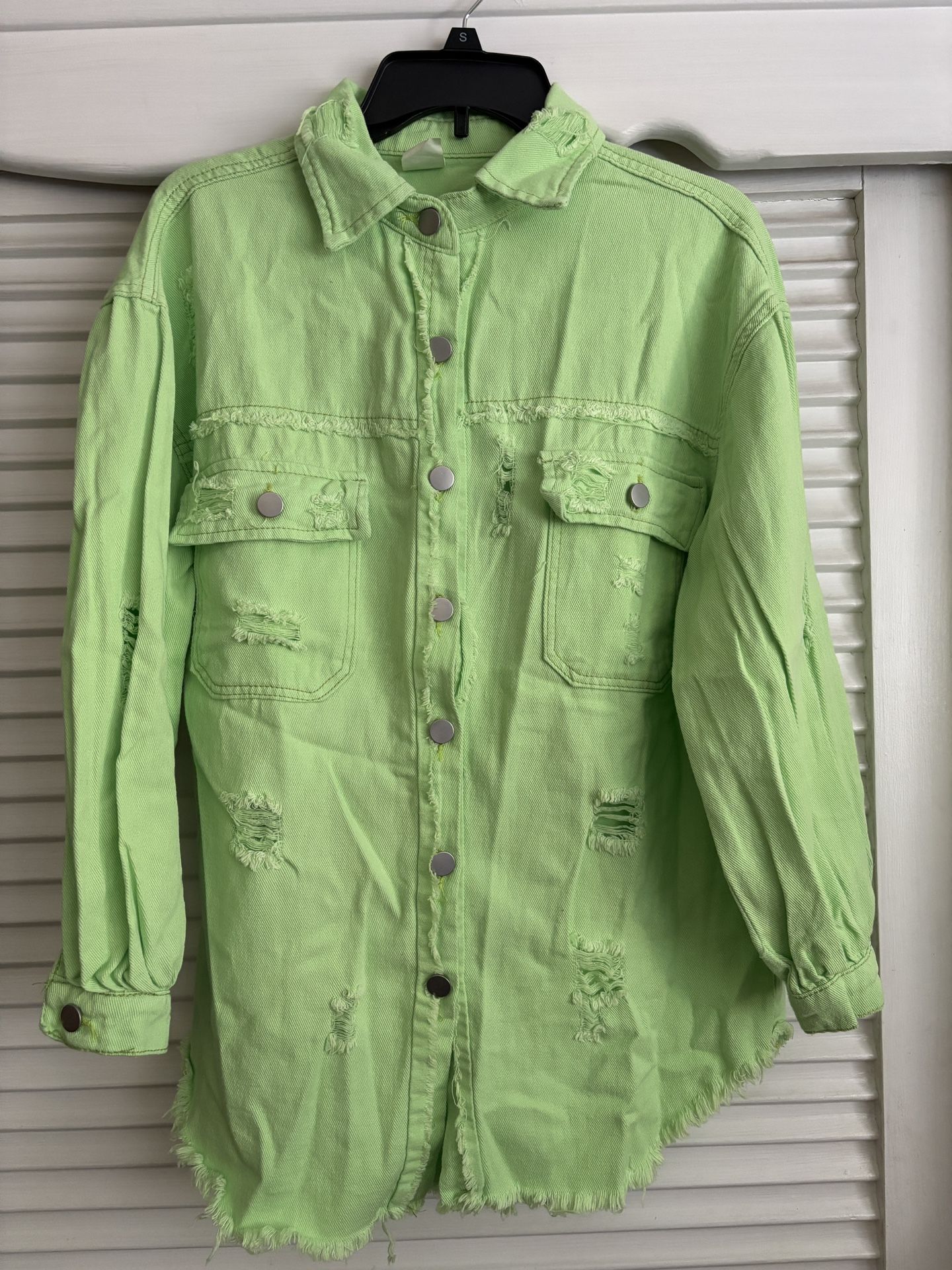 New Fashion Green Jean Shirt-Jacket Never Worn Size S but fits more like a medium $5