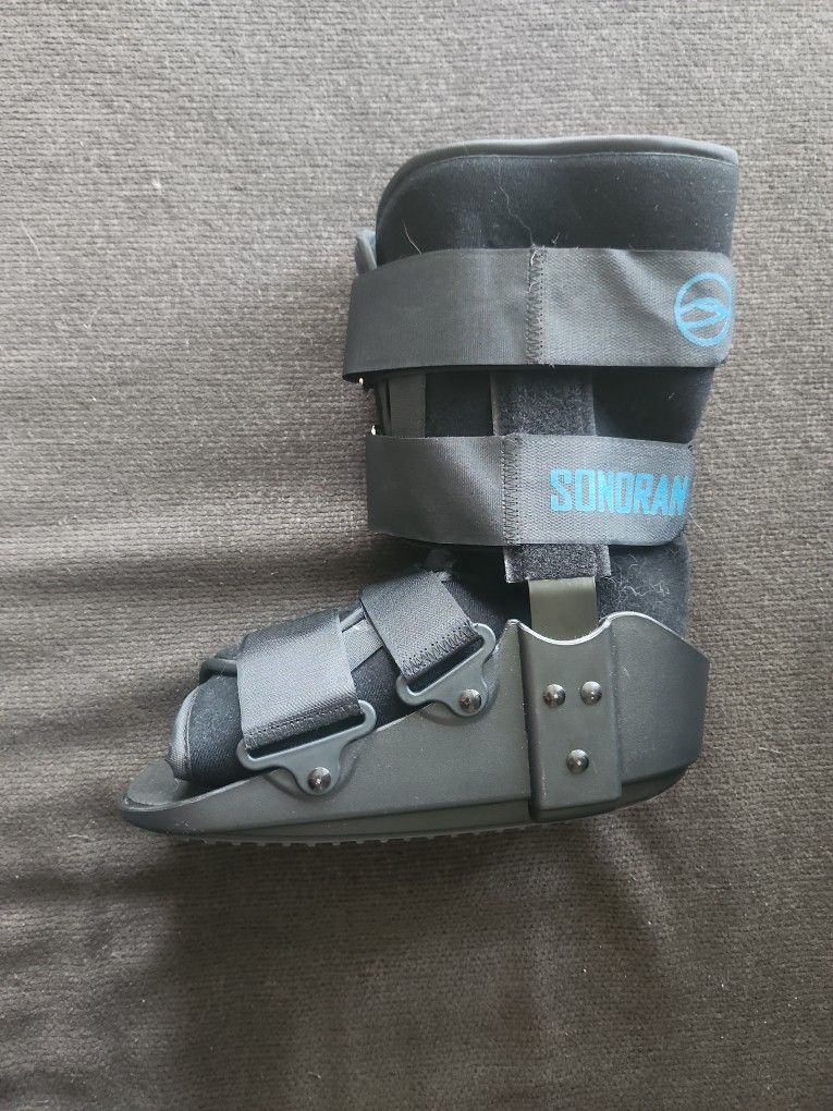 New Walker Boot with Air - Medical Grade Walking Boot for Broken Foot