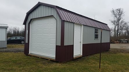 DELUXE lofted portable garage