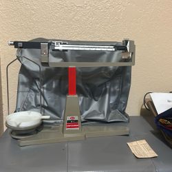 311 gram quadrupole beam balance