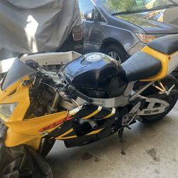 2000 Honda cbr 929 fireblade