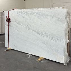 Denali Marble Slabs – Polished Finish (2 cm)