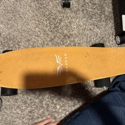 Electric Skateboard – No Remote – Battery/Charging Unknown