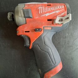 MILWAUKEE  1/4 HEX HYDRAULIC DRIVER 