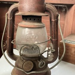 VINTAGE DIETZ COMET LANTERN