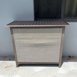 Panama Jack Outdoors bar 