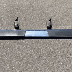 Silverado-Sierra Left Wheel To Wheel Assist Step 2019 & Up