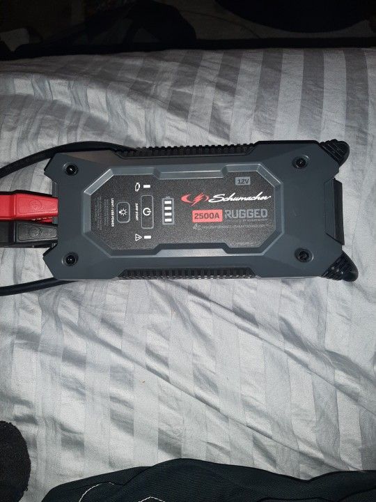 Jump Starter 2500A Rugged