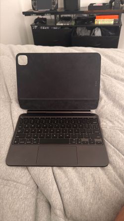 Apples Magic Keyboard 11inch