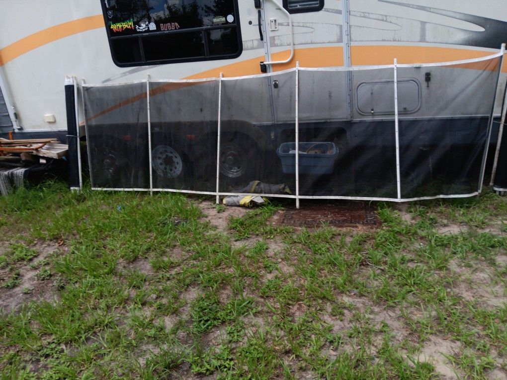 Pool Fence Approx 60ft