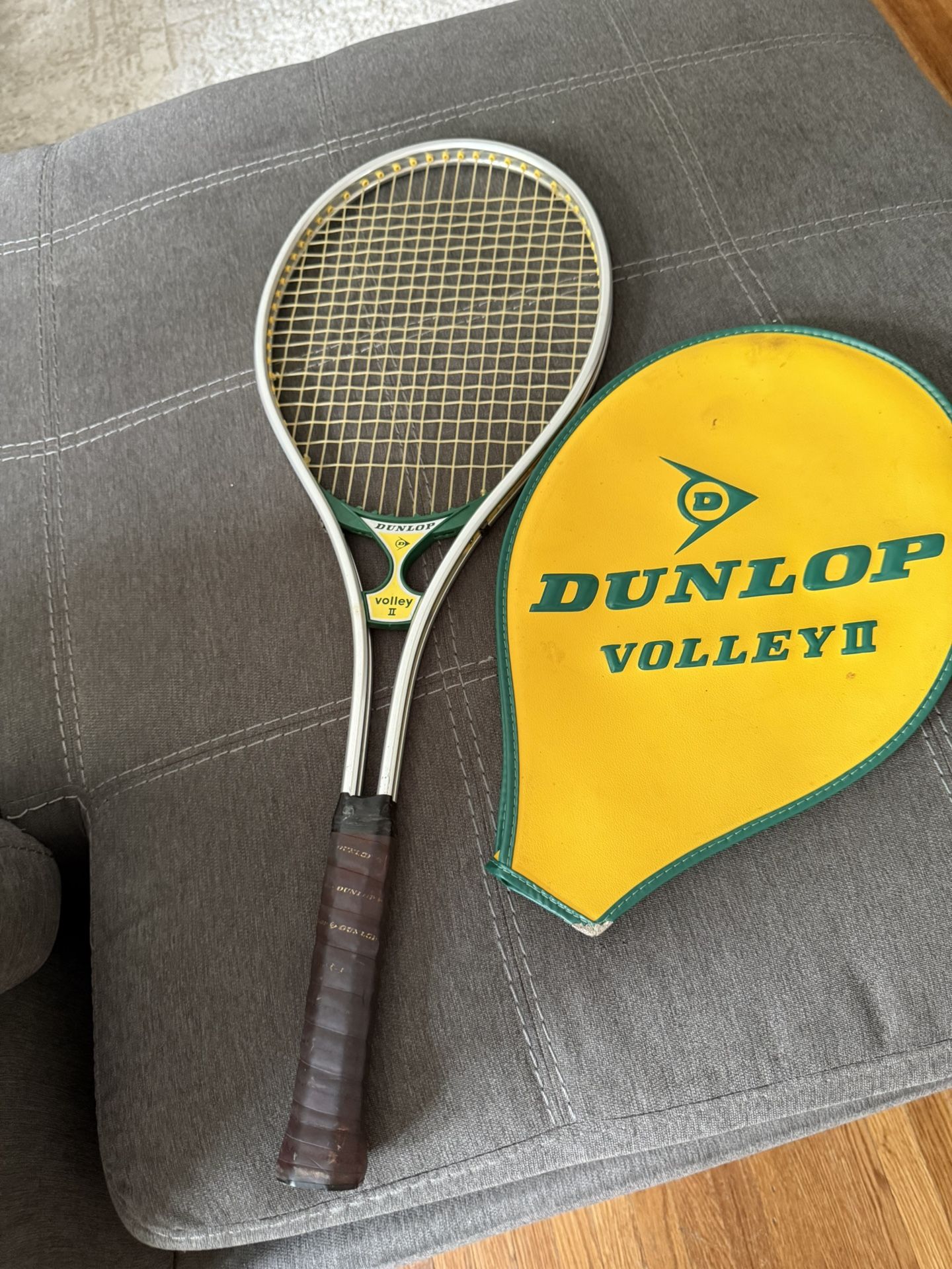 tennis racket
