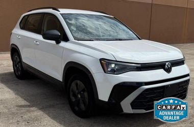 2025 Volkswagen Taos