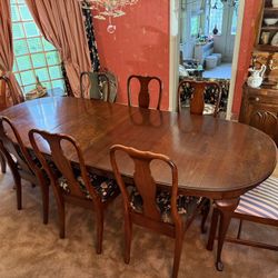Dining Table w/ 8 Chairs - Free Delivery