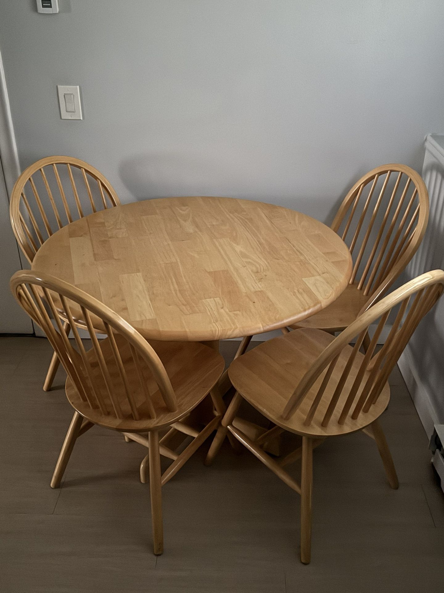 Kitchen Table And Coffee Table