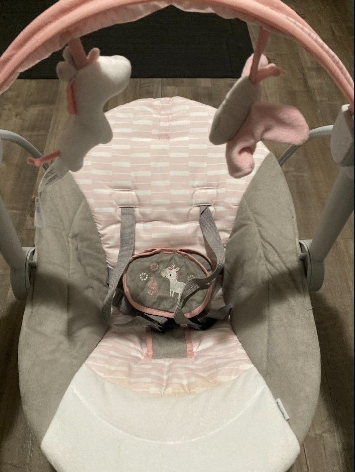 Ingenuity Comfort 2 Go Compact Portable Baby Swing with Music - Flora