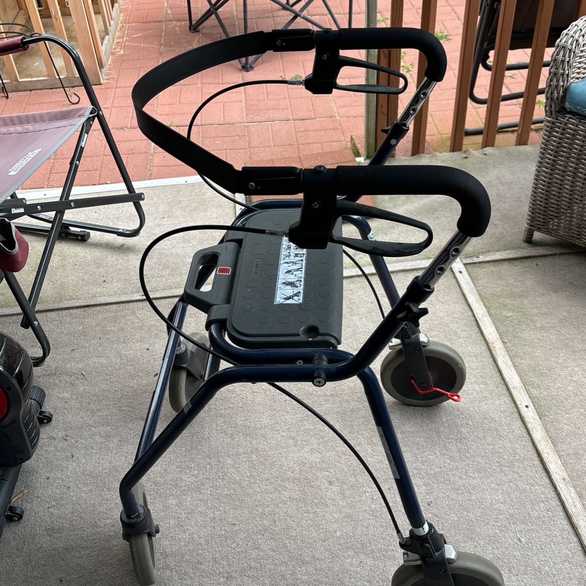 Walker With Seat
