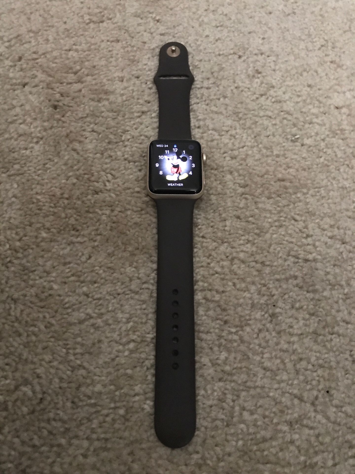 Apple Watch 2nd Generation. 42 mm. Water Resistant