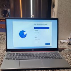 HP Laptop 15in Like New, 4 Cores 3.2ghz, 128gb SSD