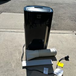 Delonghi 14000 BTU Portable Air Conditioner 