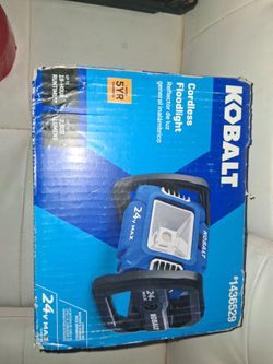 Kobalt cordless floodlight