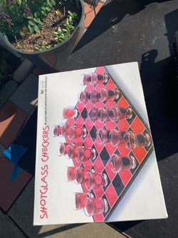 Shot glass Checkers