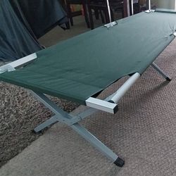 Deluxe Folding Sleeping Cot