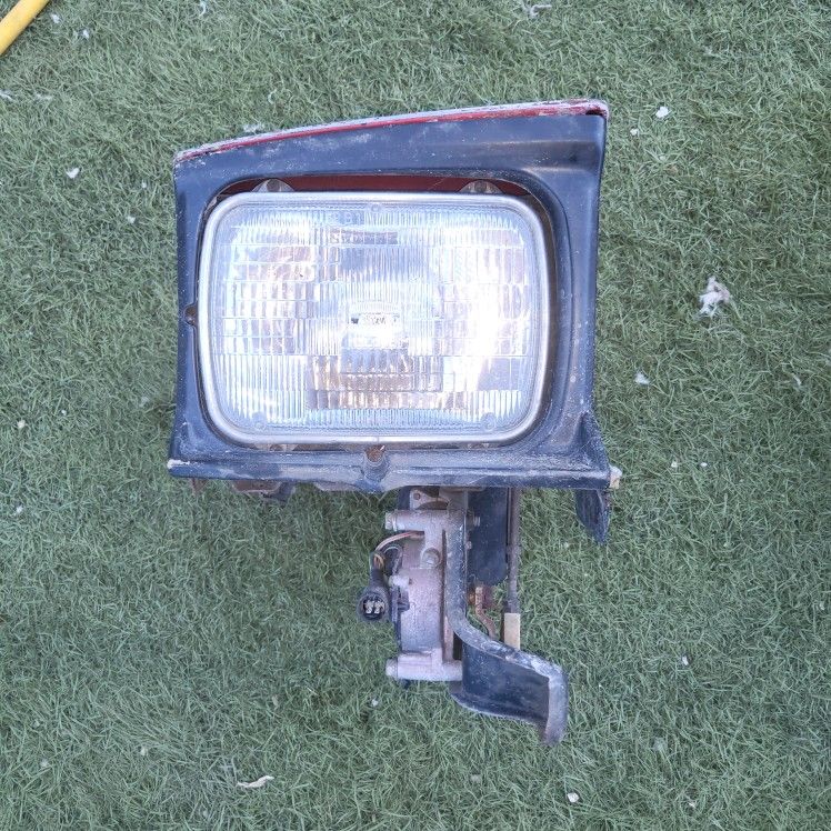 Toyota Mr2 Headlight Assembly With Motor