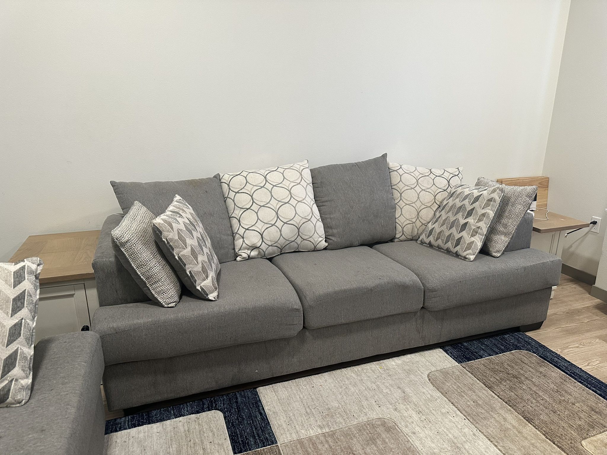 Couches And Coffee Tables 