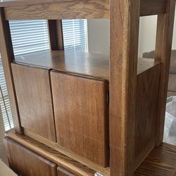 Tv hutch stand