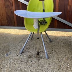 Phil And Ted’s Poppy High Chair Like New