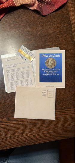 Franklin Mint 1967 Peace On Earth Greeting Card Sterling Silver .925 Medal