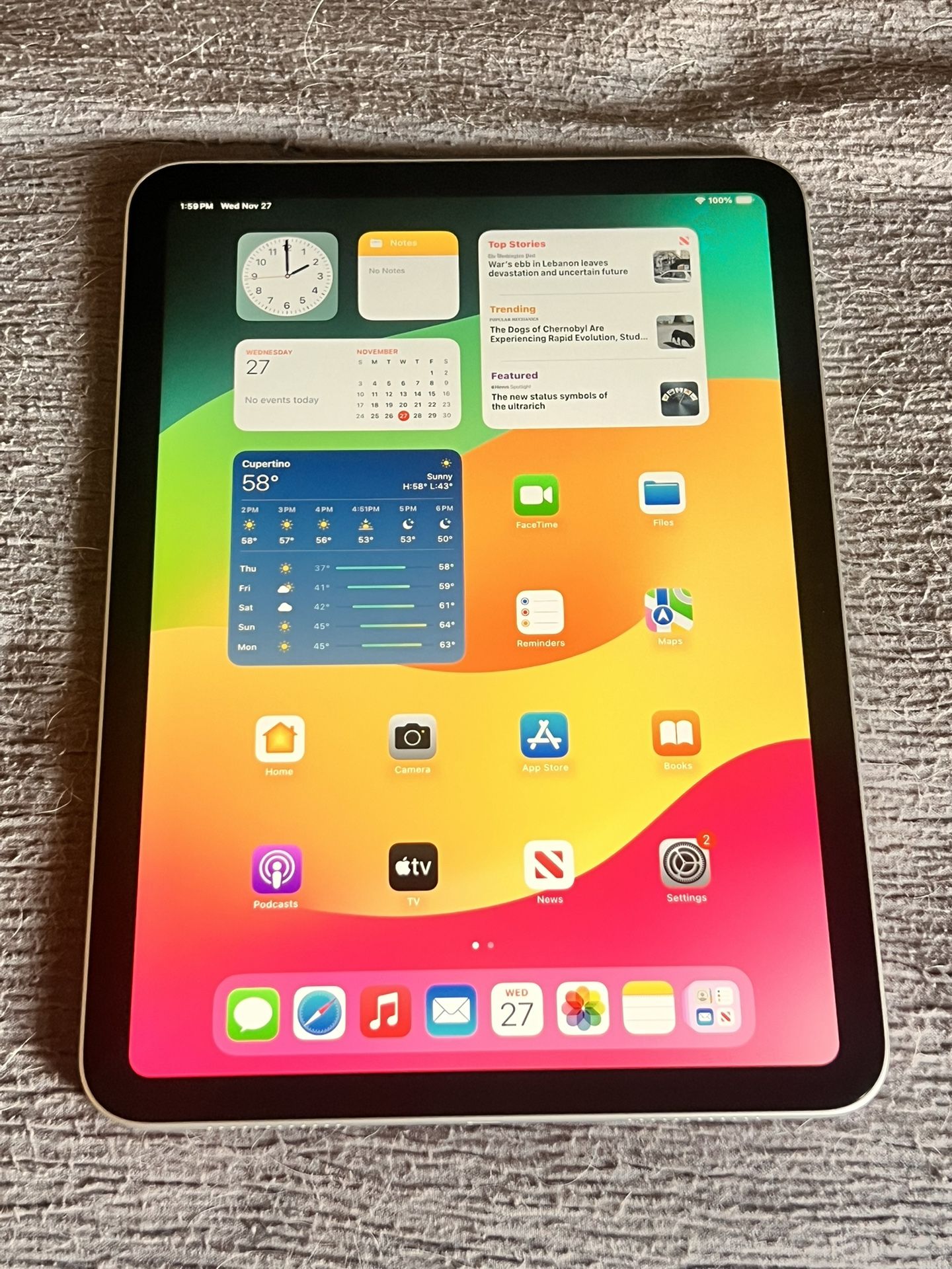Apple iPad 10.9-inch 10th Generation (2022) 64GB Silver Wi-Fi A2696