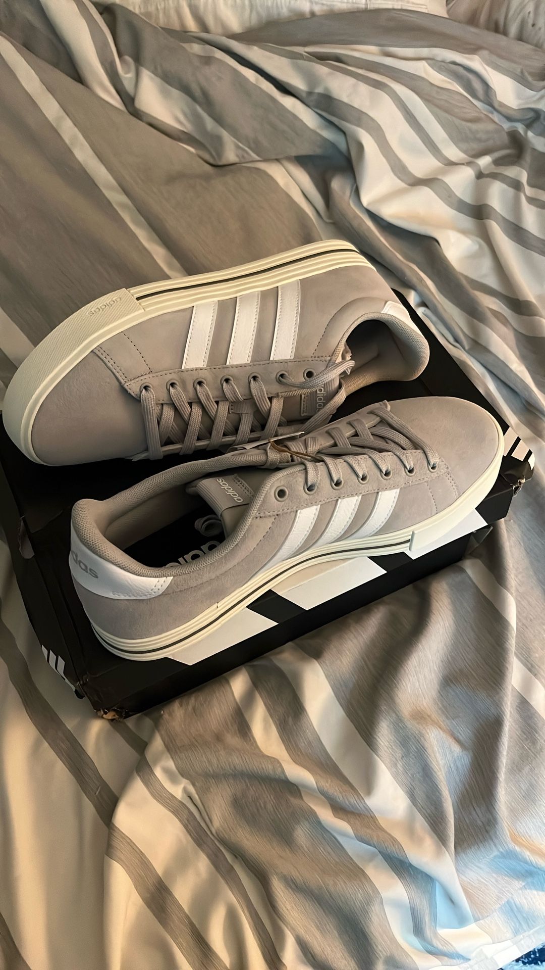Men’s Size 11 Adidas Shoes